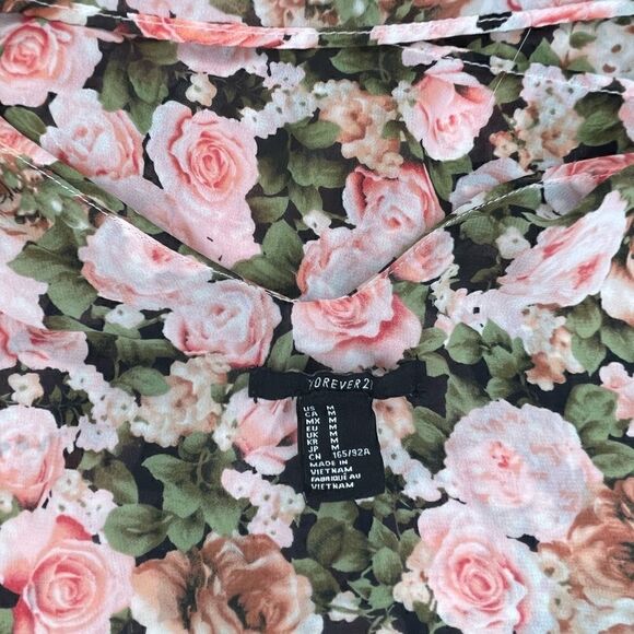 Forever 21 Cropped Floral Top Size Small - Picture 6 of 6